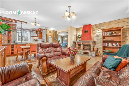 Na sprzedaż przestronny dom 280 m² z 8 pokojami i dużą piwnicą dom Sławków, Burki