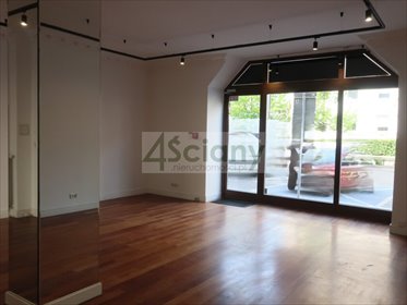 Lokal usługowo-handlowy 110 m² w centrum Warszawy - witryna lokal użytkowy Warszawa, Śródmieście