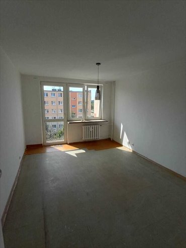 Mieszkanie 3 pokoje do remontu z balkonem i piwnicą. mieszkanie Pisz, Lipowa