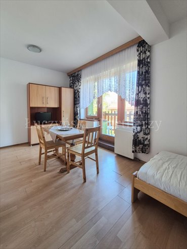 Do sprzedania urokliwy pensjonat 400 m² pod lasem w Karpaczu dom Karpacz