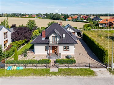Na sprzedaż przestronny dom 226 m² z kominkiem i ogrodem dom Siekierki Wielkie, Sosnowa