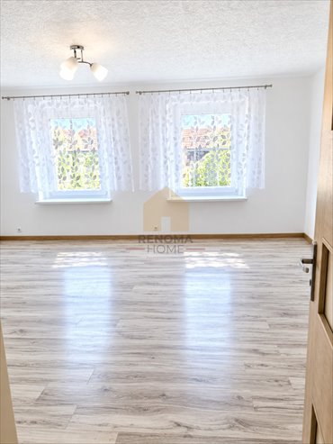 Wałbrzych - 34,4 m² mieszkanie z piecem kaflowym i parkingiem mieszkanie Wałbrzych, Podgórze