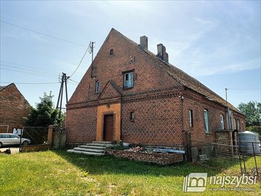 Sprzedam dom do remontu na dużej działce 4400 m² z potencjałem dom Recz, obrzeża
