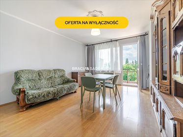 Przestronne 4-pokojowe mieszkanie z balkonem i piwnicą mieszkanie Kraków, Czyżyny, os. Dywizjonu 303