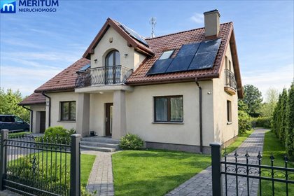 Przestronny dom 220 m2 z ogrodem, garażem i panelami fotowoltaicznymi dom Osowiec