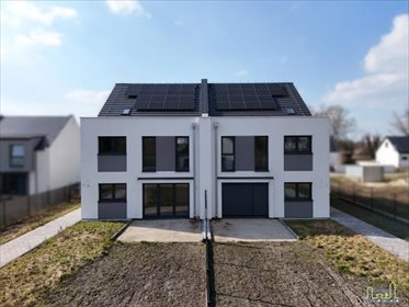 Nowoczesny dwupoziomowy apartament z ogródkiem w Wolsztynie dom Wolsztyn, Fabryczna