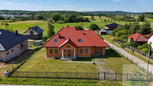 Dom w Skibach 201 m², działka 2300 m², polecam dom Skiby