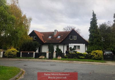 Dom bliźniak z dużym ogrodem i tarasem w Świętej Katarzynie dom Święta Katarzyna