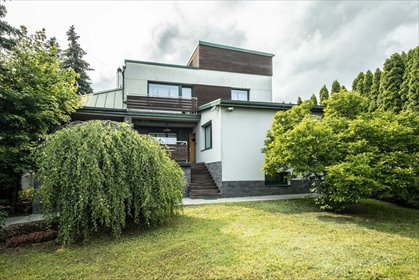 Komfortowy dom z tarasem, ogrodem i garażami 220 m² dom Piotrków Trybunalski, Różana
