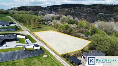 Na sprzedaż działka 23,61 ara z pięknym widokiem w Pisarowcach działka Pisarowce