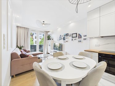 Nowoczesny 3-pokojowy apartament z balkonem i klimatyzacją mieszkanie Warszawa, Ursynów Wyczółki, Polki