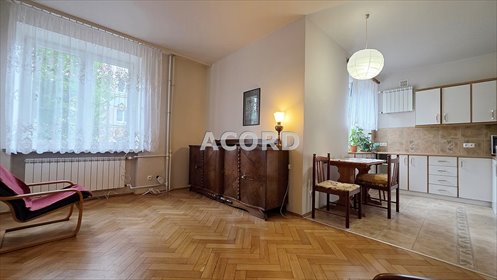 Wynajmę słoneczne 33 m² w kamienicy z windą na Ochocie mieszkanie Warszawa, Ochota, Ochota, Bitwy Warszawskiej 1920 r.