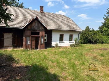Na sprzedaż dom z potencjałem na 20 arów, 5 pokoi, do remontu dom Targanice
