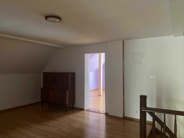 Dom z niezależnym apartamentem i dużym ogrodem polecam dom Strzelin, Karszówek