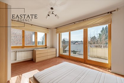 Przestronny dom 300 m² po remoncie z tarasami i ogrodem dom Wołomin, Cicha