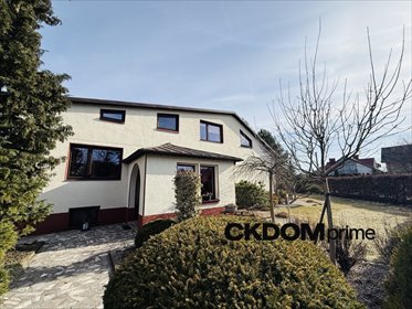Dom 130 m² z tarasem, ogrodem i panelami fotowoltaicznymi dom Starachowice