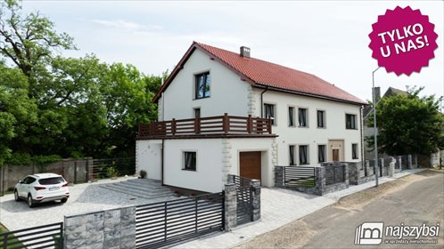 Dom z dwoma niezależnymi lokalami - Trzebiatów dom Trzebiatów, miasto
