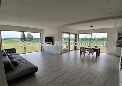 Przestronny dom 173 m² z pięknym widokiem i wysokim standardem dom Mochle