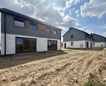 Nowoczesny dom bliźniak z pompą ciepła i klimatyzacją dom Zaczernie