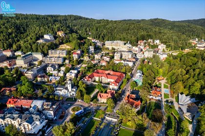 Na sprzedaż funkcjonujący hotel 1570 m² w centrum Krynicy-Zdroju lokal użytkowy Krynica-Zdrój