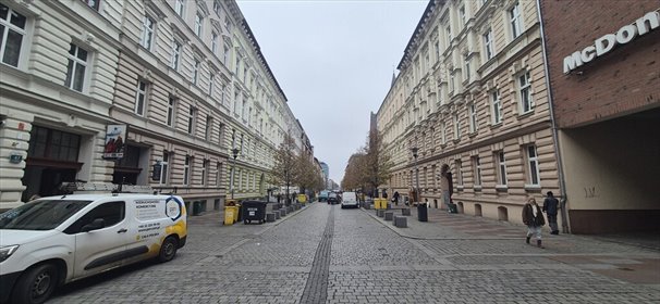 Przestronne 5-pokojowe mieszkanie z dwoma kuchniami i udziałem w gruncie mieszkanie Szczecin, Kaszubska