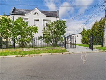 Dom z możliwością podziału na dwa mieszkania, 176 m² dom Nakło Śląskie, Wojciecha