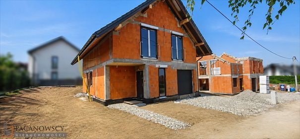 Na sprzedaż przestronny dom 151 m² w Bibicach z garażem i tarasem dom Bibice