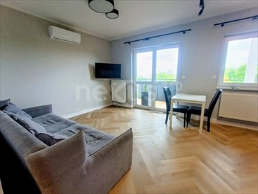 Komfortowe 40 m² mieszkanie z balkonem i garażem mieszkanie Oleśnica, Kolejowa