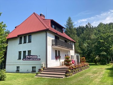 Urokliwy dom z tarasami i kominkiem w Brennej dom Brenna