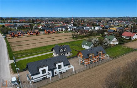 Nowoczesny dom bliźniak 154 m2 z balkonem i tarasem dom Zielonki