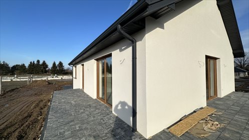 Parterowy dom 105 m2 w stanie deweloperskim, 4 pokoje dom Marianka