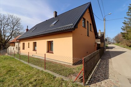 Dom wolnostojący z dużą działką i potencjałem dom Sierakowo Słupskie