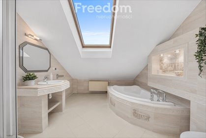 Sprzedam przestronne 3-pokojowe mieszkanie 77 m² w Górze Kalwarii mieszkanie Góra Kalwaria, Księdza Zygmunta Sajny