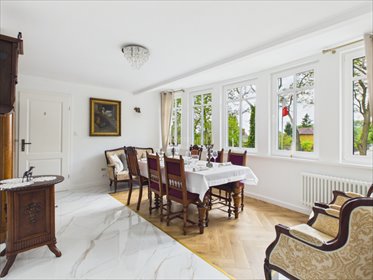 Dom po remoncie z 3 apartamentami i lokalem usługowym dom Brok, Jarosława Dąbrowskiego