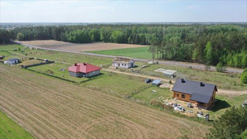Działka 11 arów pod dom w Jarnutach, płaska, z prądem działka Jarnuty