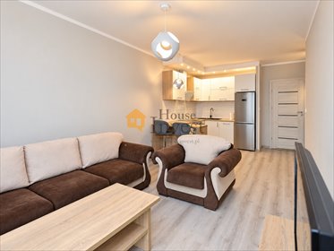 Wynajmę przestronne 54 m² apartament z balkonem w Legnicy mieszkanie Legnica, Janusza Kertyńskiego