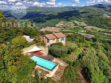 Dom z basenem i panoramicznymi widokami - zapraszam dom Montecatini Val di Cecina