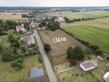 Działka pod zabudowę 1,34 ha z mediami, asfalt, spokojna okolica działka Szydłowiec Śląski