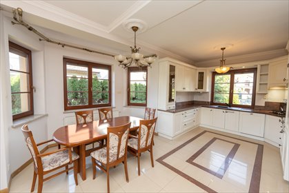 Przestronny dom z ogrodem i garażem, Żerniki Wrocławskie dom Żerniki Wrocławskie, Miodowa