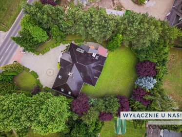 Na sprzedaż luksusowy dom 245 m² z tarasem i ogrodem w Wysokiej dom Wysoka, Radosna