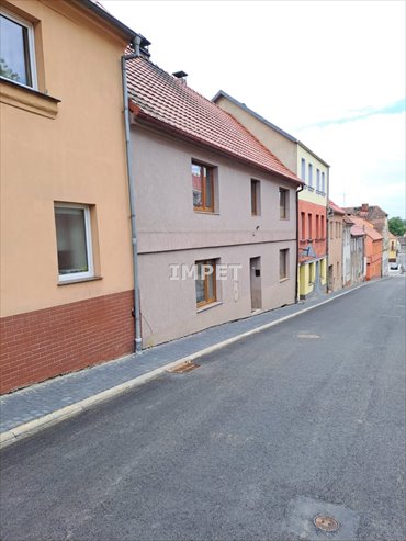 Zabytkowy dom z 6 pokojami, ogród i nowoczesne rozwiązania dom Zawidów