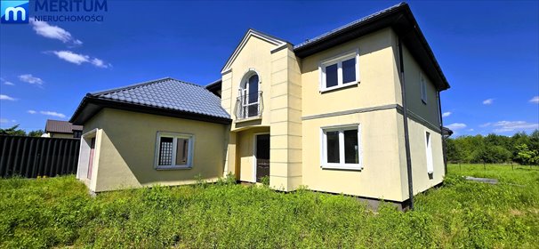 Przestronny dom z dużą działką i garażem w Grodzisku dom Grodzisk Mazowiecki