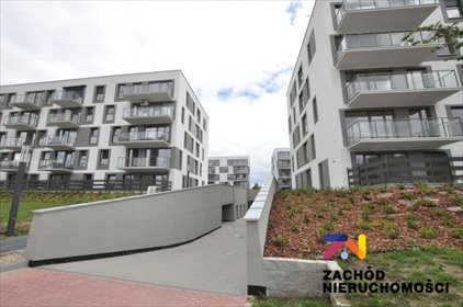Sprzedam przestronny garaż 21,78 m² z wężem na Zdrojowym garaż Zielona Góra, Osiedle Zdrojowe