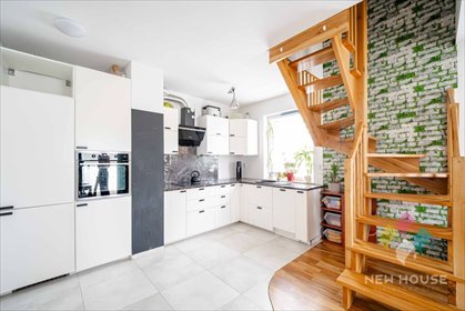 Sprzedam przestronne 100 m² dwupoziomowe mieszkanie z balkonem mieszkanie Bartąg, Bartąska