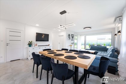 Dom z apartamentami, ogrzewanie pompa, 280 m2 dom Pogorzelica, obrzeża