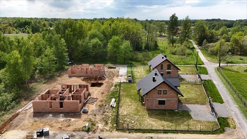 Parterowy dom 117 m² w Dąbrówce z garażem i ogrodem dom Dąbrówka