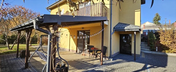 Przytulny dom 130 m2 z garażami i biurem w Dolinie Ciemięgi dom Jastków