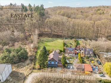 Przestronny dom 225 m² z zadbanym ogrodem i funkcjonalnym układem dom Reda