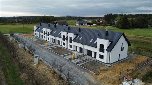 Przestronny dom skrajny z ogrodem i garażem w Głogowie Małopolskim dom Głogów Małopolski, Wygoda