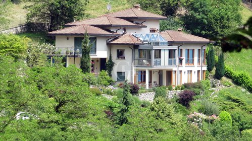 Luksusowa willa z panoramicznym ogrodem zimowym i widokami dom Como